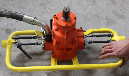 礦用風動鉆機廠家：鉆機要輕，要更輕