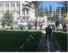 標(biāo)題：蒙發(fā)物業(yè)開(kāi)展院區(qū)清理活動(dòng)
瀏覽次數(shù)：3611
發(fā)表時(shí)間：2017-05-27