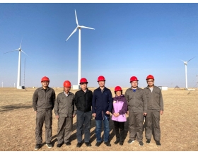 標(biāo)題：呼和浩特分院黨委書記、董事長(zhǎng)王振華調(diào)研賽漢塔拉測(cè)試風(fēng)場(chǎng)
瀏覽次數(shù)：3510
發(fā)表時(shí)間：2020-04-16