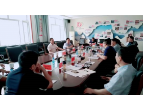 標(biāo)題：王振華董事長一行赴通遼市、赤峰市調(diào)研牧區(qū)現(xiàn)代化
瀏覽次數(shù)：1363
發(fā)表時(shí)間：2021-07-23