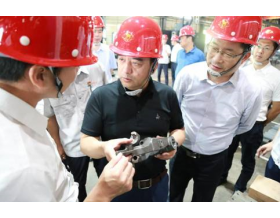 標(biāo)題:劉小虎院長(zhǎng)到內(nèi)蒙古華德牧草機(jī)械有限責(zé)任公司調(diào)研指導(dǎo)工作
瀏覽次數(shù):1224
發(fā)表時(shí)間:2021-07-30