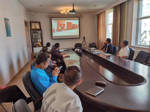 1632886485993087.jpg 2021.9.28 照片2 主題黨日 正風(fēng)反腐就在身邊_副本.jpg